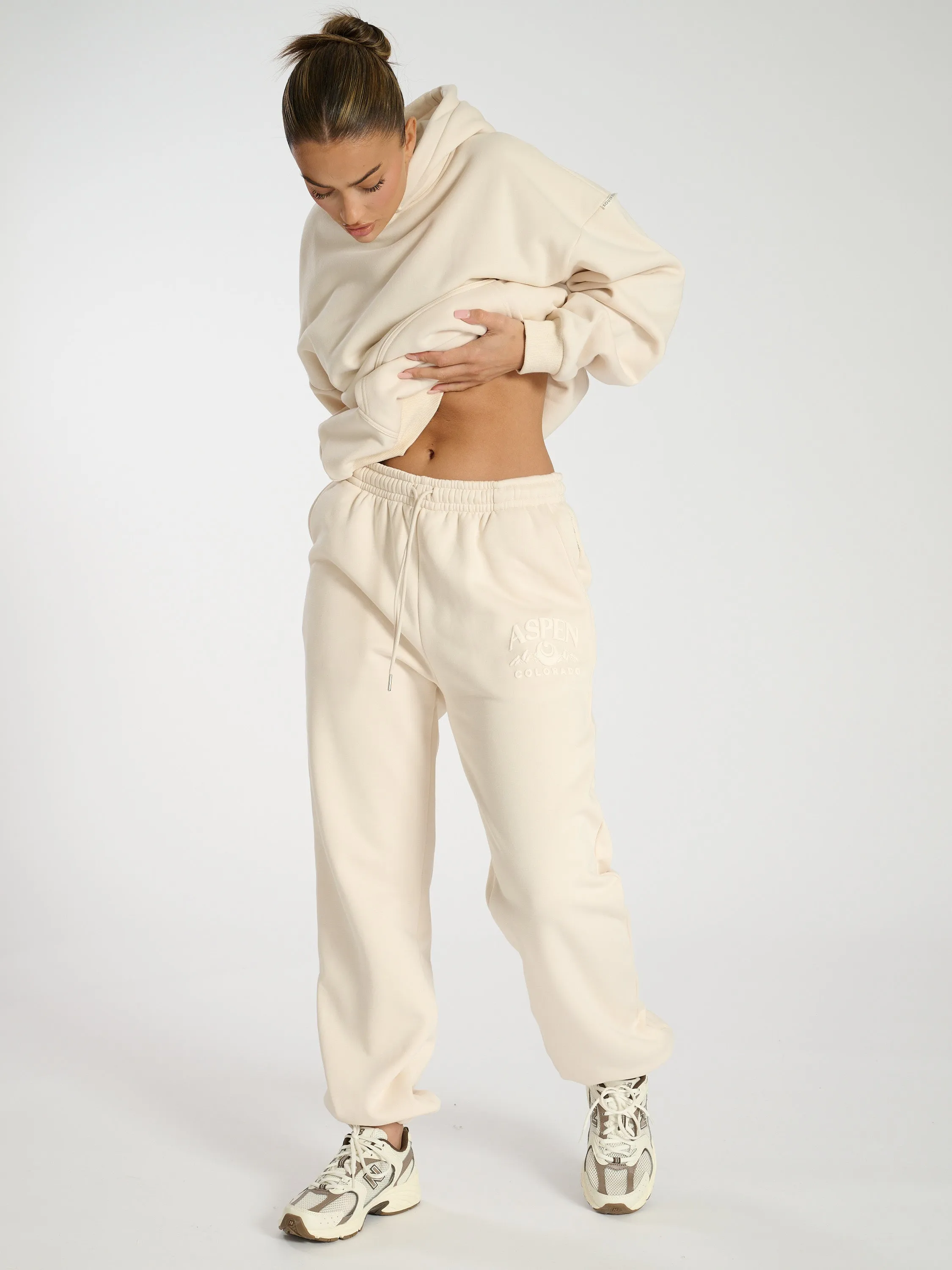 The 'LAX' Aspen Cuffed Joggers In Vanilla