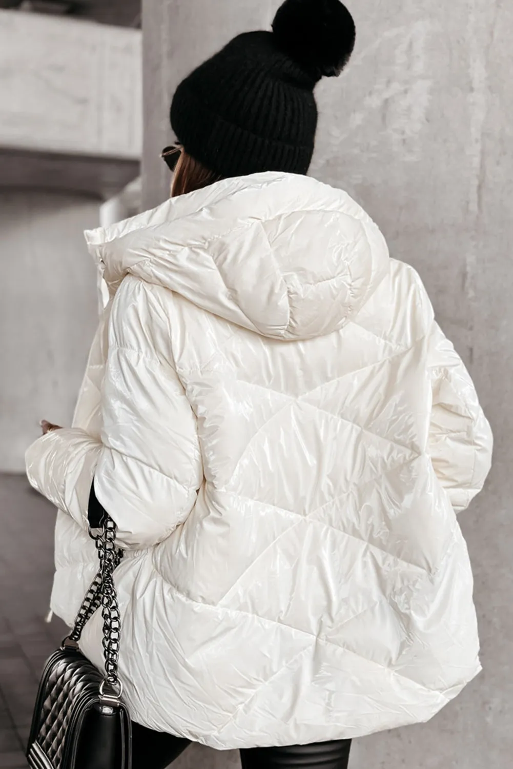 White Solid Quilted Hooded Zip Up Puffer Jackets